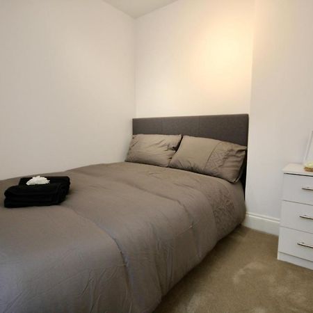 דירות לונדון Superb Flat Near Victoria Station מראה חיצוני תמונה